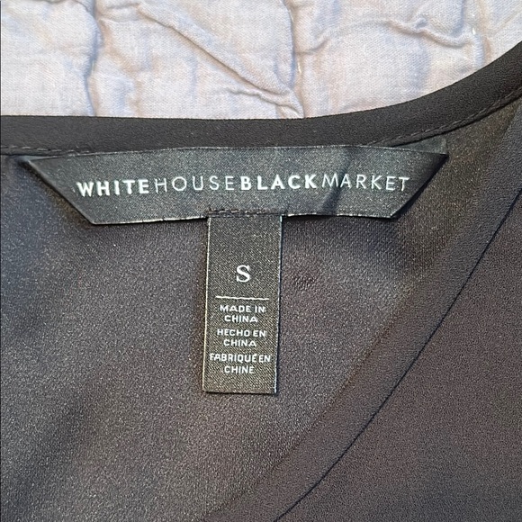 White House Black Market Elegant Black and White Sleeveless Top size small. - Picture 10 of 12